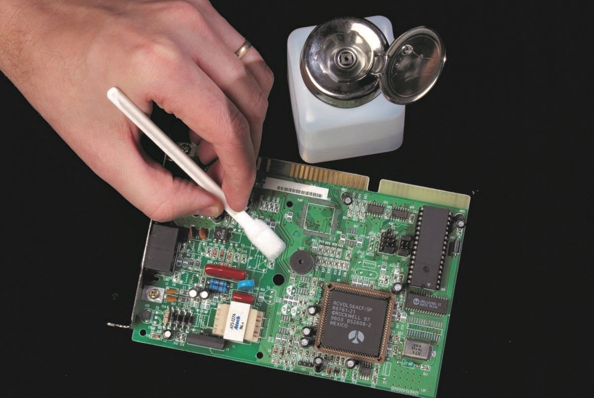 Can You Use Rubbing Alcohol to Clean an Air Purifier?