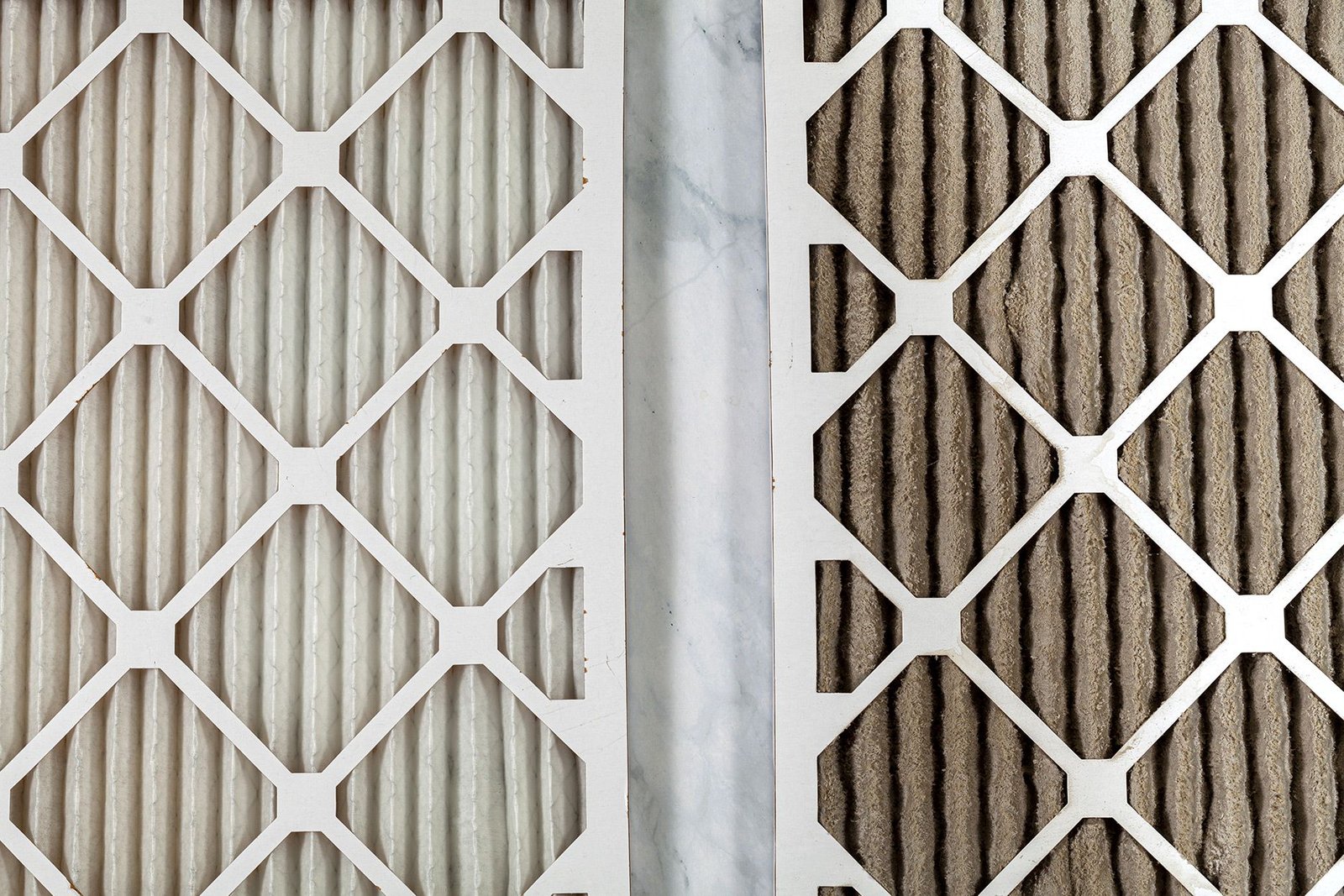 How to Clean an Air Purifier Filter Housing?