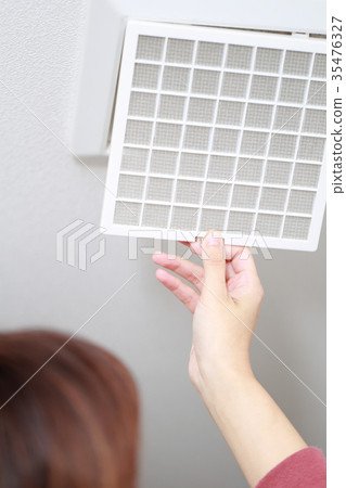How to Clean an Air Purifier’S Exhaust Port?